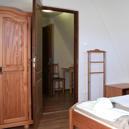 Kadarta Vendeglo Panzio Bed & Breakfast Veszprém Eksteriør bilde
