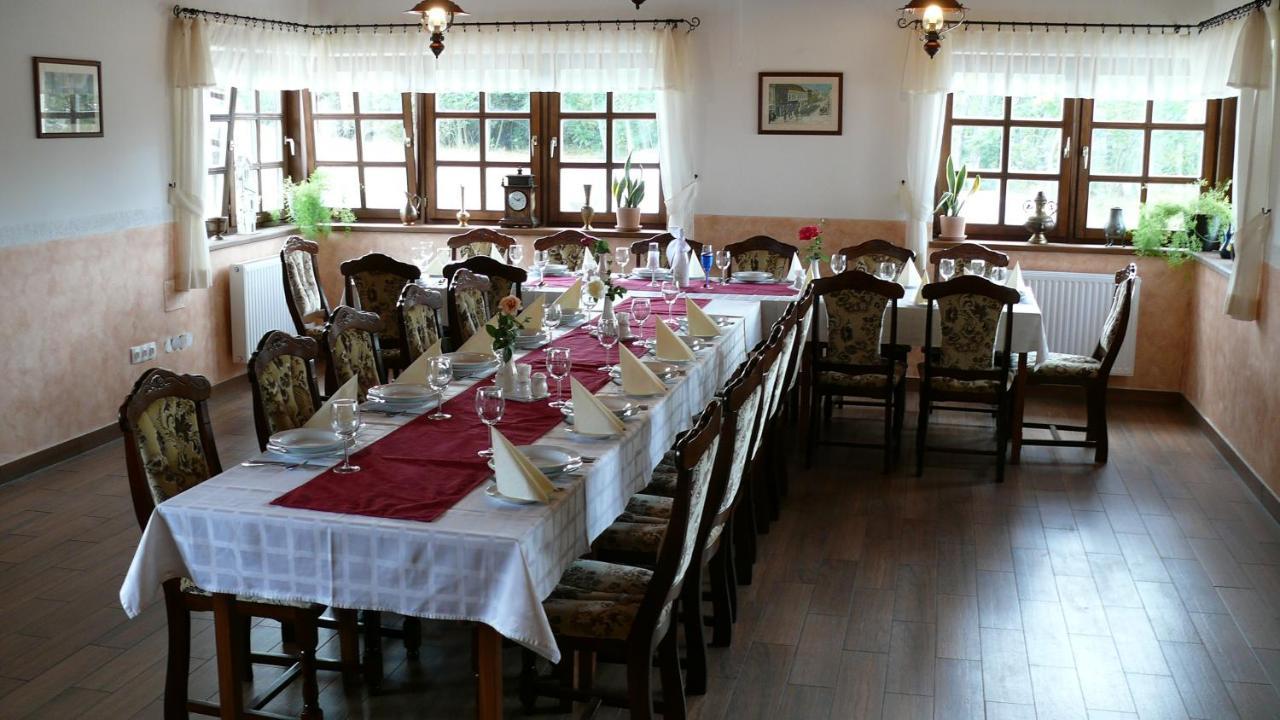 Kadarta Vendeglo Panzio Bed & Breakfast Veszprém Eksteriør bilde